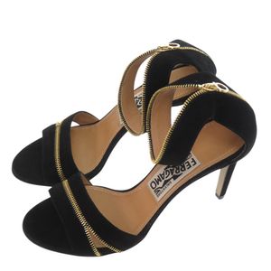 Salvatore Ferragamo Ronette 高跟鞋，38 码，黑色绒面革踝部拉链高跟鞋，DS 32260，1557 ，状况极佳 [二手]。