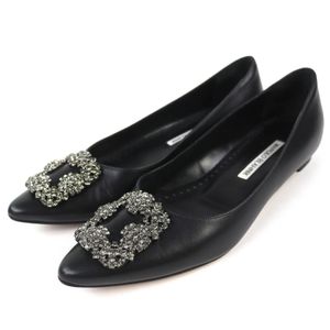 状况极佳的 Manolo Blahnik Hangisi 镶钻尖头平底鞋，黑色，36.5 码，带鞋盒，意大利​​制造。