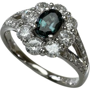 二手女式戒指，16号，镶嵌一颗0.43克拉的巴西亚历山大石和一颗0.80克拉的钻石，铂金（Pt900）戒托，重5.5克。