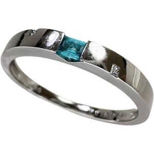 二手女式戒指，13号，镶嵌0.075克拉帕拉伊巴碧玺和0.01克拉钻石，铂金（Pt900）戒托，重3.2克。