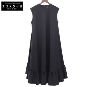 Pre-owned Women's Black Sleeveless Flared Dress (Size M) from Huday to Evening. Excellent Condition.