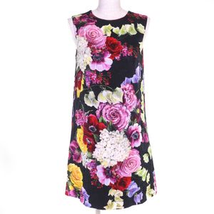 Excellent condition DOLCE & GABBANA F69B9T/HSMWS cotton floral print sleeveless dress in Color black, size 40, authentic, made in Italy.