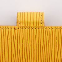 二手LOUIS VUITTONAgenda GM 筆記本封套，Epi 皮革，2001 年，黃色，SP0091，按扣閉合，男女通用。