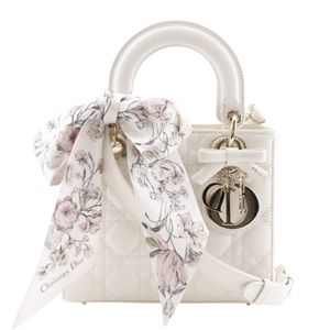 二手 Christian Dior Lady Dior Cannage 小号手提包 (M0531OUQA_M030)，白色羊皮材质，翻盖设计。可斜挎、单肩或手提（手提包需另购）。白色可选。