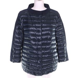 Excellent condition Herno 2021 PI0926D-12017 logo Plate -up Color, three-quarter sleeve light down jacket, navy, size 42, authentic, women's