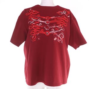 愛馬仕 (HERMES) 100% 純棉圓領短袖 T 卹，正面飾有絲綢點綴，RED，法國製造，女款，狀況極佳。