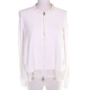 MONCLER Maglia Tricot Cardigan (10939485800) 女士款，狀況極佳，搭配 logo 貼片，採用混合材質拉鍊顏色設計，米白色（S 碼）。