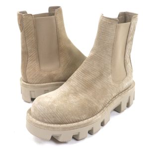 全新未使用LOUIS VUITTON切爾西靴，7 碼，米色，格紋，義大利製造，尺寸 1AD9S5，附防塵袋。