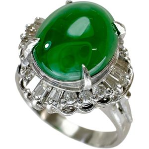 二手女戒指，10號，鑲嵌3.11克拉翡翠和0.46克拉鑽石，鉑金（Pt900）戒托，重7.1克。