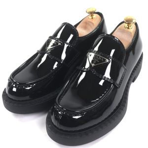 Unused item ▼PRADA 2DE127 Chocolate Patent Leather Triangle Logo Plate Loafers Black 6.5 With Box Made in Italy Men's