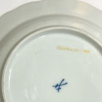Meissen bassick 꽃 접시