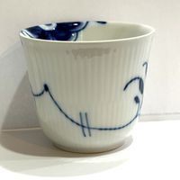 Royal Copenhagen 블루 프루티드 머그컵