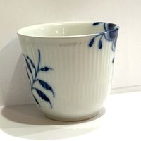 Royal Copenhagen 블루 프루티드 머그컵
