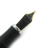 品相極佳 △MONTBLANCPatron 系列 2003 年尼古拉斯·哥白尼限量版鋼筆，18K AG925 M 尖，803/4810 PIX，黑/銀色，帶筆盒，德國製造，重量 60.1 克，男士款