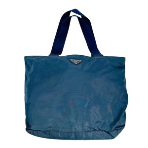 Prada Commuter/School Tote Bag, A4 Size Fitted

PRADA Blue [Pre-owned]