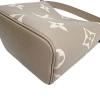 루이비통 M13045 언플랜트 2way 가방 올 인 BB 토트 백
LOUIS VUITTON 베이지【중고】