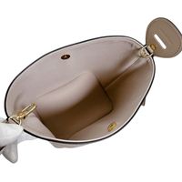 루이비통 M13045 언플랜트 2way 가방 올 인 BB 토트 백
LOUIS VUITTON 베이지【중고】