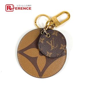 LOUIS VUITTONBC0251 Monogram Giant Portefeuille Lustré 手袋吊飾