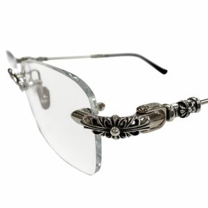 สภาพดีเยี่ยม ▼ แว่นสายตา CHROME HEARTS PILLS 3 925 ทรงสี่เหลี่ยมไร้ขอบ ดีไซน์ลายดอกไม้ สีเงินและดำ ขนาด 55□20-144 พร้อมกล่อง ผลิตในญี่ปุ่น น้ำหนักรวม 20.97 กรัม สำหรับผู้ชาย