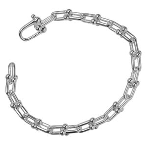 กำไลข้อมือ Tiffany & Co. รุ่น Hardware Small Link ขนาดรอบข้อมือประมาณ 15.3 ซม. ทำจากเงินสเตอร์ลิง 925 น้ำหนักประมาณ 16.7 กรัม สำหรับผู้หญิง [มือสอง]