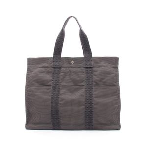 [มือสอง] กระเป๋าถือ Hermes รุ่น Herline GM สีเทา ผ้าแคนวาส Herline Tote GM สีเทา ใช้ได้ทั้งชายและหญิง สภาพดี