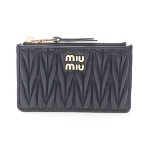[Pre-owned] Miu Miu Coin Case MATELASSE'MIU 5MB06MAFPPF0002 Black Leather Card Case Women's Brand New