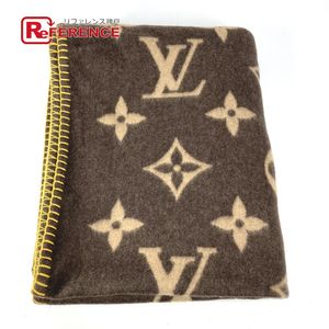 LOUIS VUITTON Monogram Rug Monogram Blanket