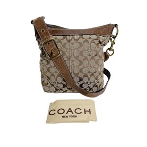 Coach M0649 Signature Shoulder Bag (Crossbody Bag)
COACH Braun[Used]