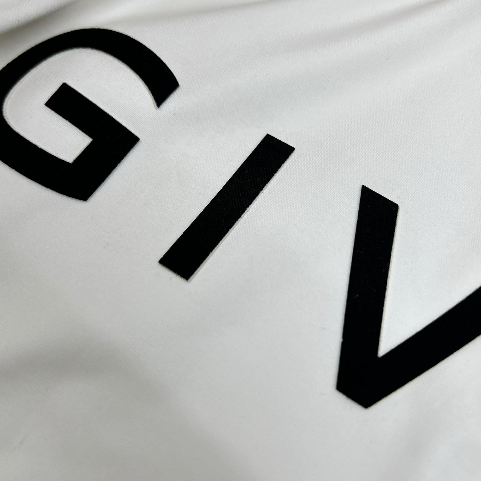 Givenchy White Logo Metal Zip Nylon Blouson, Size 44 [Used] | 日本