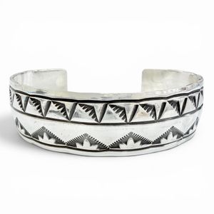 Excellent condition △ Navajo (Navajo tribe) 925 Stampwork Sunburst Mountain Pattern Bangle Bracelet Accessory Silver Weight 44.01g Men's