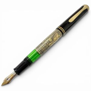 Excellent condition □ PERIKAN M700 Toledo fountain pen, 18K AG925 nib (F), capped, available in black, gold, and silver. Made in Germany. Weight: 24g. Men's pen.