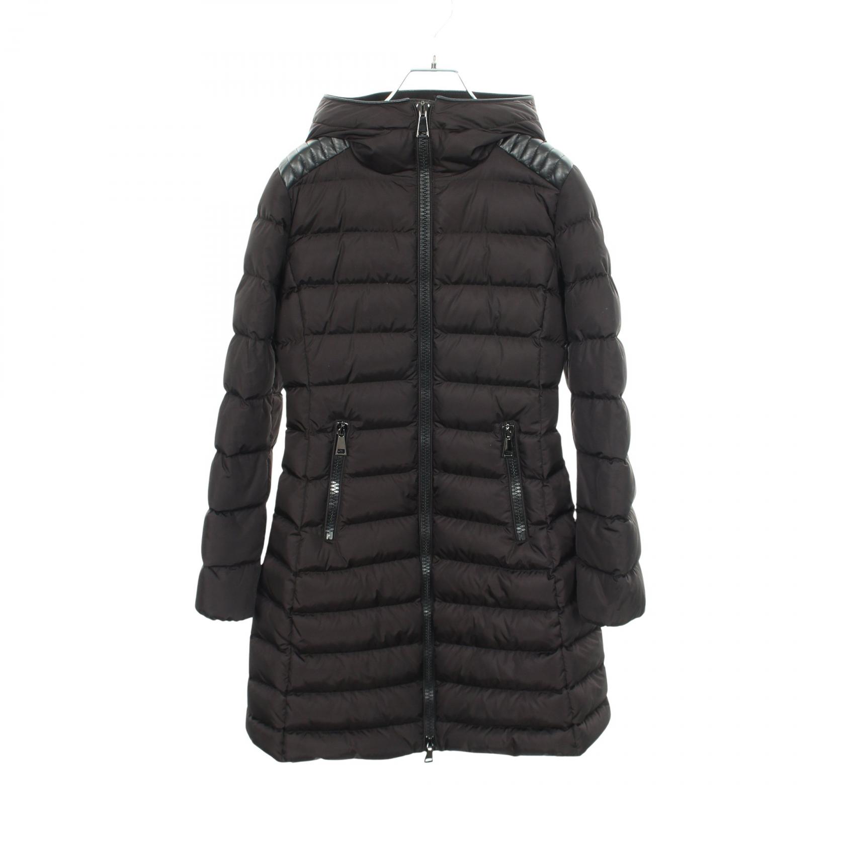Mint condition □ MONCLER 2025 model Matt Black K20911A00173