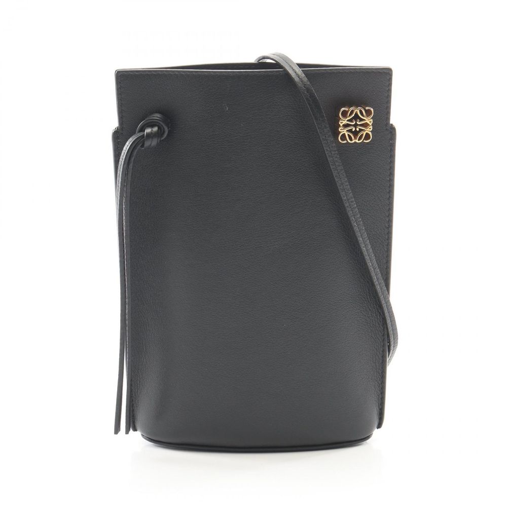 【중고】 LOEWE 숄더백 다이스 포켓 C630R12X01 블랙 레더 다이스 포켓 여성용 Used A