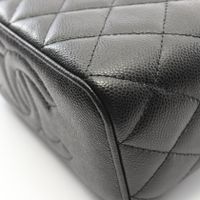 [중고] Chanel 샤넬 숄더백 마틀라세 스몰 배니티 AP1341 블랙 캐비어 스킨(그레인드 카프) 마틀라세 배니티 체인 숄더백