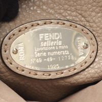 [중고] FENDI 손가방 피카부 레귤러 2WAY 그레이지 레더 피카부 셀러리아 레귤러 여성용 Used B