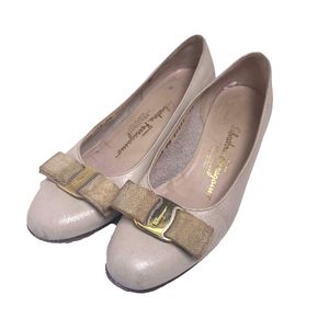 Salvatore Ferragamo 로우힐 펌프스 바라 리본 5 1/2 C 펌프스
 Salvatore Ferragamo 아이보리 [중고]