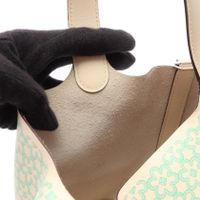 [중고] Hermes 에르메스 손가방 피코탄 락 PM 럭키 데이지 나타/베르