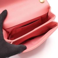 [중고] Chanel 샤넬 숄더백 쉐브론 V스티치 탑 핸들 2WAY 핑크 레더 쉐브론 V스티치 탑 핸들 2way 체인 숄더백