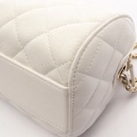 [중고] Chanel 샤넬 숄더백 마틀라세 2WAY AP4474 화이트 캐비어 스킨(그레인드 카프) 마틀라세 미니 보스턴백 여성용 Used A
