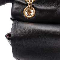 [중고] Chanel 샤넬 숄더백 2.55 쉐브론 V스티치 W플랩 블랙 레더 2.55 쉐브론 V스티치 더블 플랩 체인 숄더백