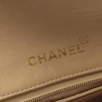 [중고] Chanel 샤넬 숄더백 미니 마틀라세 라이트 베이지 램스킨(양가죽) 미니 마틀라세 체인 숄더백 여성용 Used A