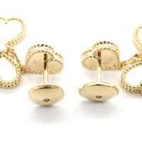 [Pre-owned] Van Cleef & Arpels Earrings Sweet Alhambra Effiage Mother of Pearl K18 (Yellow Gold) Sweet Alhambra Effiage Mother of Pearl