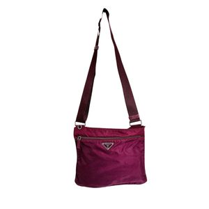 Prada Re-Nylon 크로스바디 백 트라이앵글 로고 숄더백
 PRADA 와인 레드【중고】