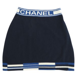 成色極佳的香奈兒 (Chanel) CHANEL 標誌 P60730 羊絨迷你裙，34 碼，海軍藍，1650 [二手] 香奈兒