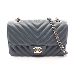 【중고】 Chanel 샤넬 숄더백 쉐브론 V스티치 미니 20 A69900 차콜 그레이 레더 쉐브론 V스티치 스몰 체인 숄더백