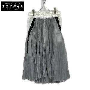 Sacai x Nike CV5713-100 Pleated Skirt, Size S [Used]