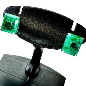 Emerald 0.83/0.697 ct Earrings, Pt900 Platinum, 1.1g, Women's [Used]