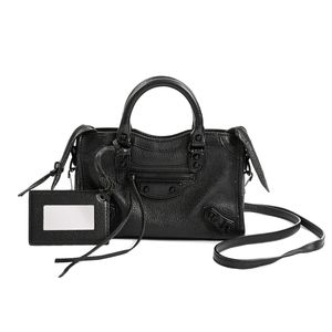 【中古】バレンシアガBALENCIAGA ハンドバッグ クラシックナノシティ 505982 型押しレザー ブラック