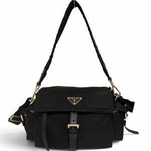 成色極佳 □ PRADA 1BD394 Explorer 中型再生聚醯胺皮革三角Logo Re-Nylon 兩用單肩包 黑色 金色 義大利製 男士 附防塵袋 原價 357,500 日元