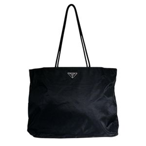 Prada 트라이앵글 로고 경량 A4 수납 가능 토트백
 PRADA 블랙【중고】